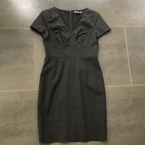 Banana republic v neck dress